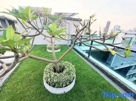 Modern 2 Bedroom Condo in Pratumnak