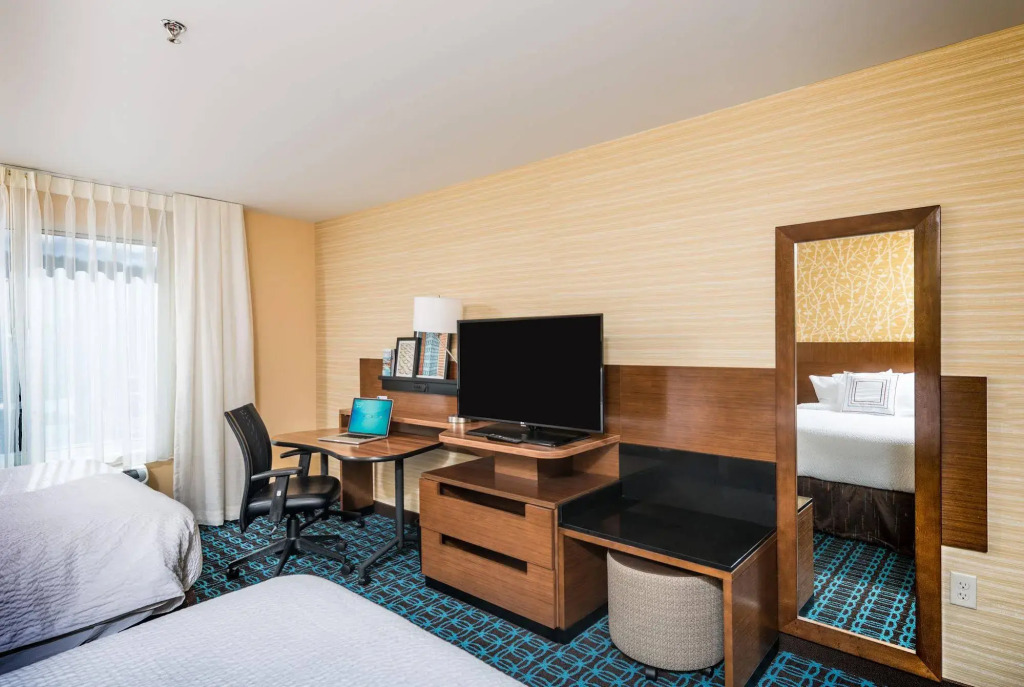 Fairfield Inn & Suites by Marriott Plymouth White Mountains
