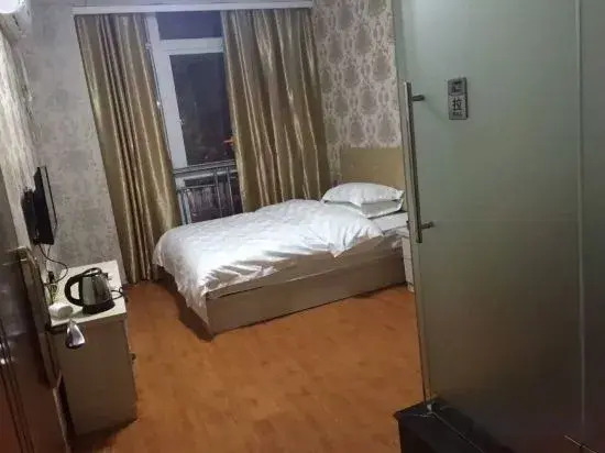 Kelong Hotel