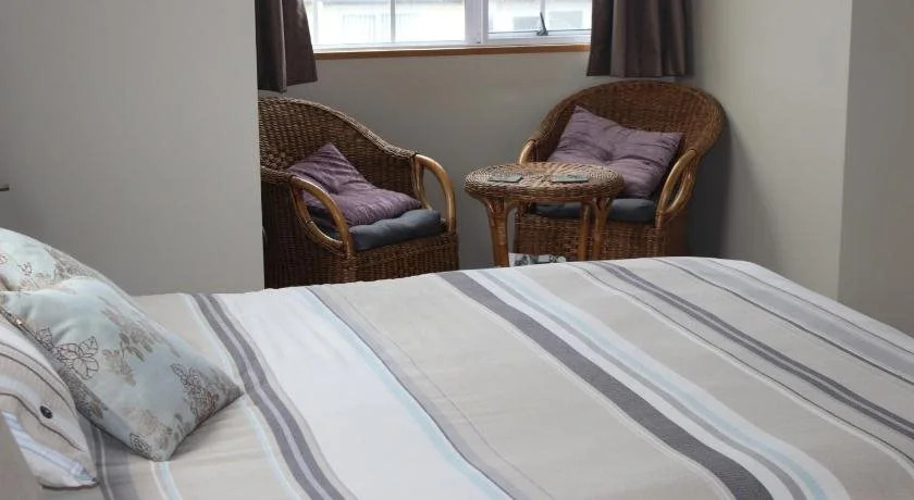 Royal Palms Papamoa Bed & Breakfast