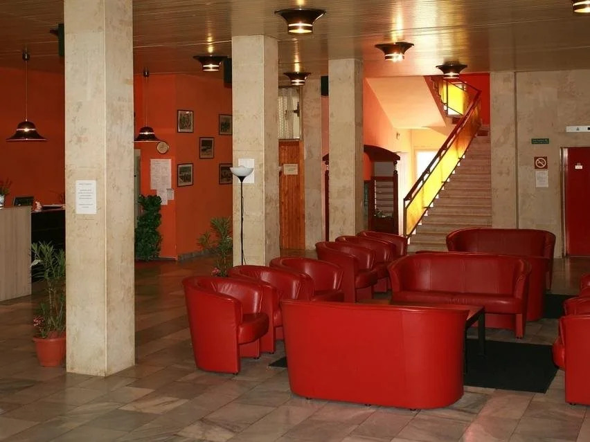 Silver Beach Retro Hotel