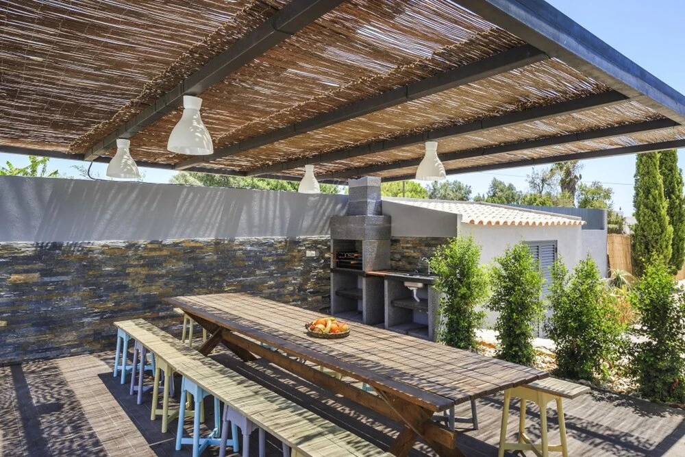 Apartment With one Bedroom in Quelfes, With Wonderful sea View, Pool A