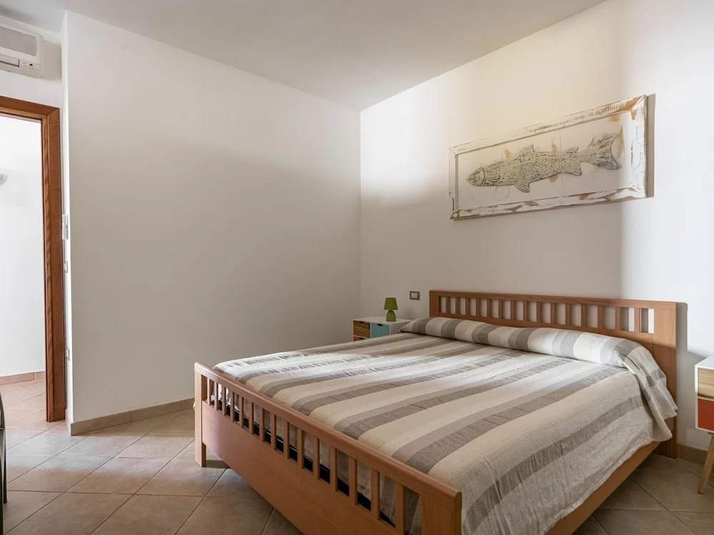 Comfortable Holiday Home in Lu Bagnu Near Seabeach