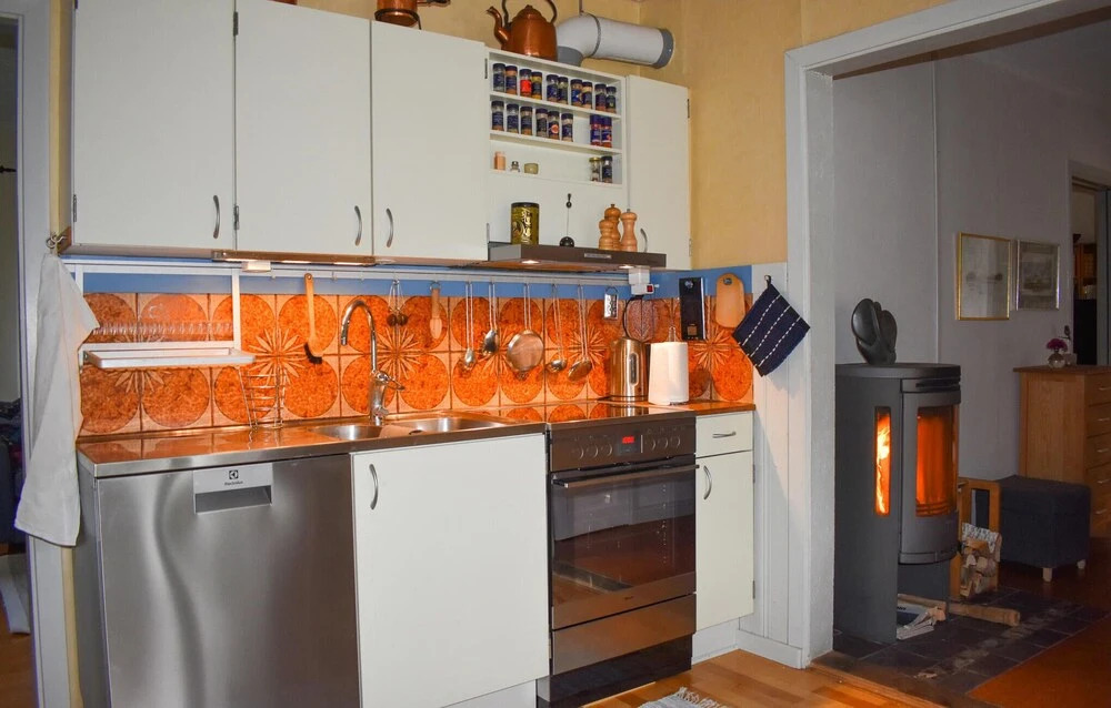 4 Bedroom Gorgeous Home In Motala