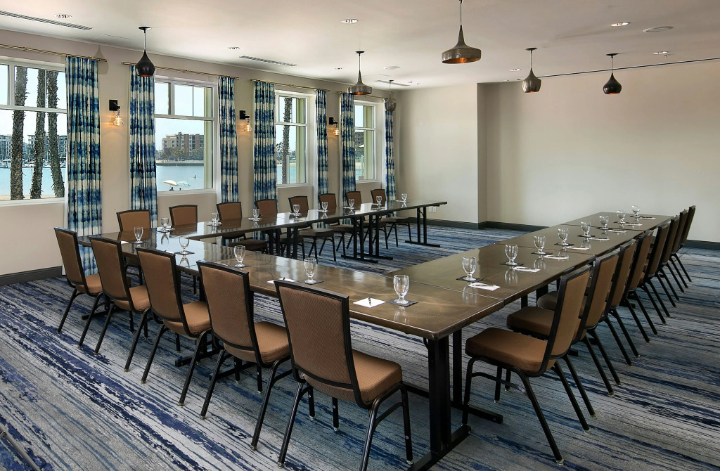 Jamaica Bay Inn Marina Del Rey Tapestry Collection by Hilton