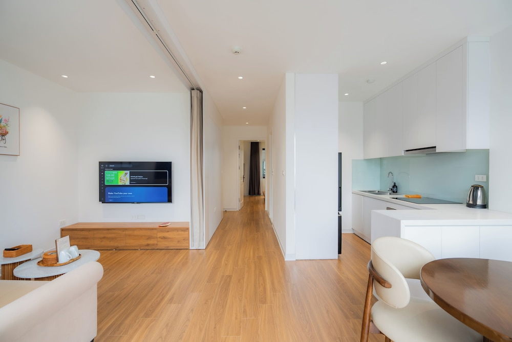 Mia Apartments by XÔI Residences