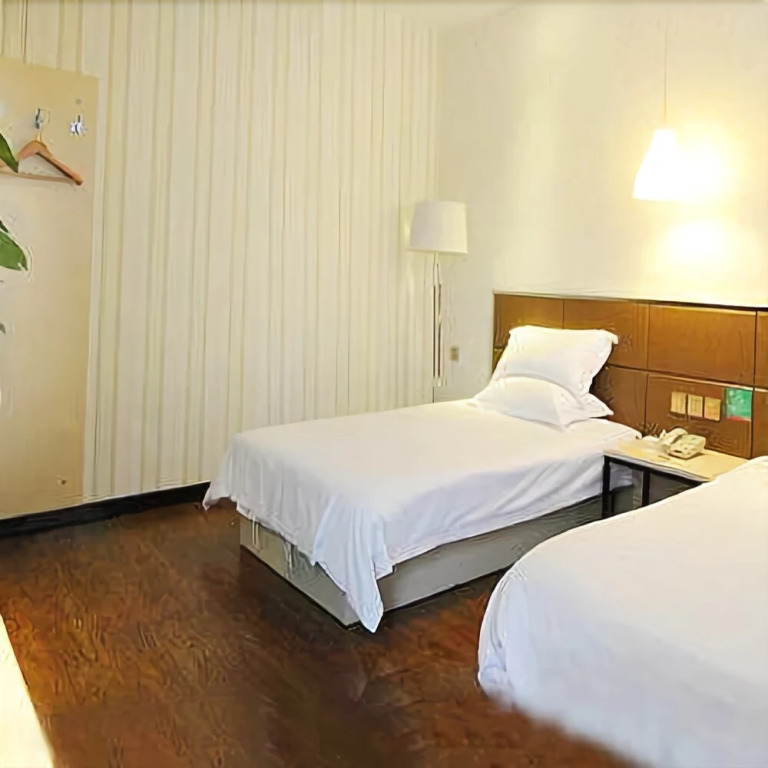 Fengfa Fashion Hotel