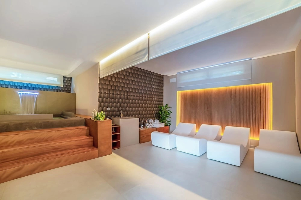 Alternative Resort & SPA
