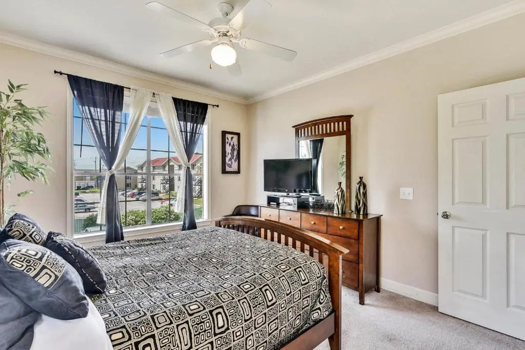 Sea n' Swim by Ryson Vacation Rentals