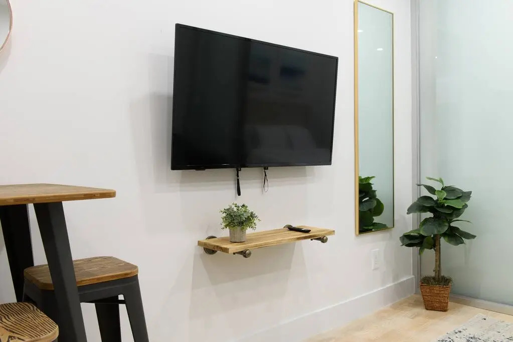 78-2d New Furnished 1BR WD Walk to Central Park