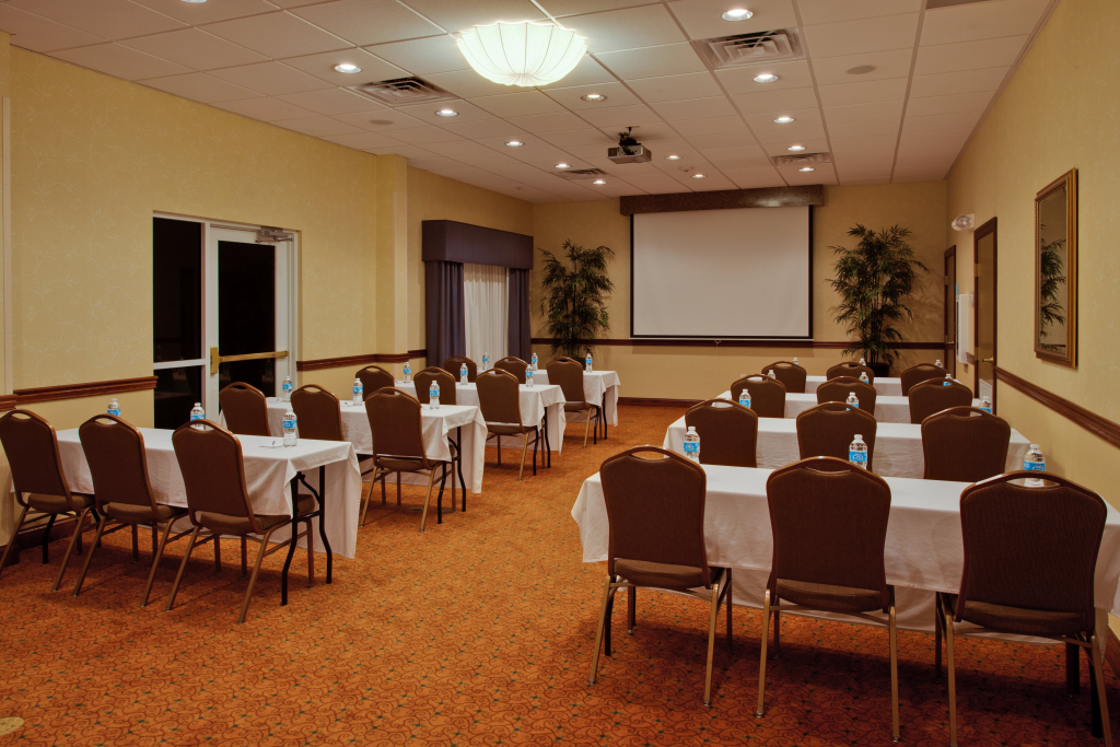Holiday Inn Express & Suites Lakeland North I-4 by IHG