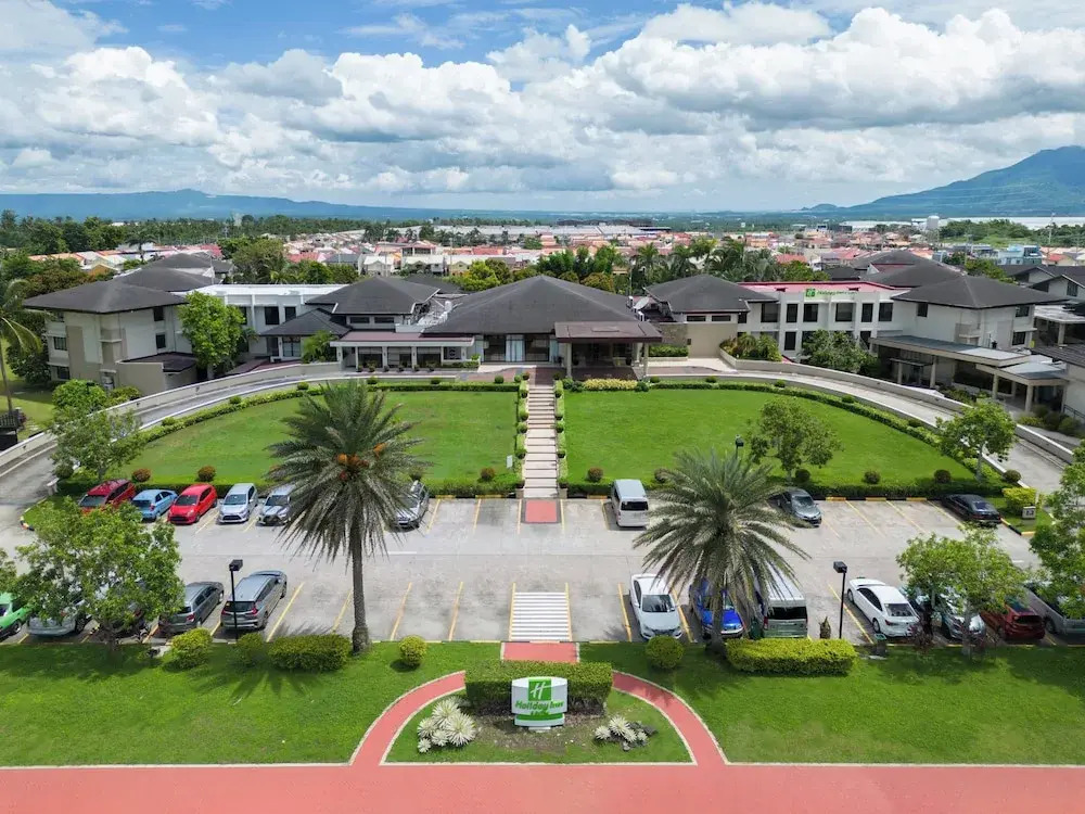 Holiday Inn & Suites Batangas LimaPark by IHG