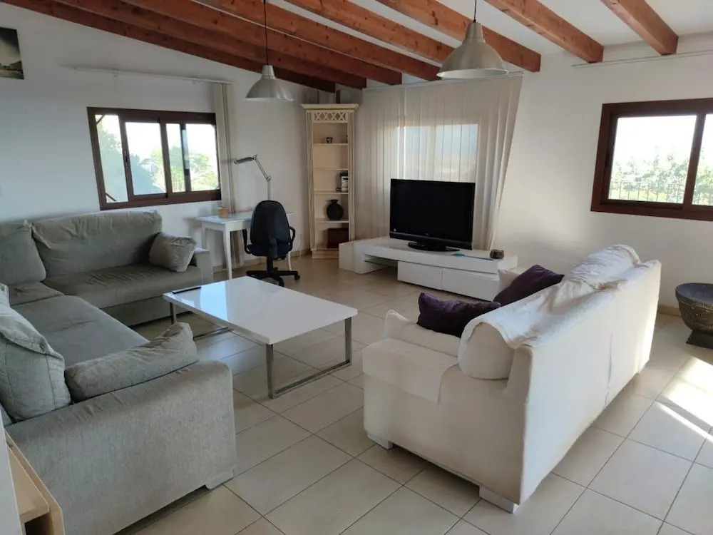 Sunset and Oceanview 1 Bedroom Apartment With Shared Pool