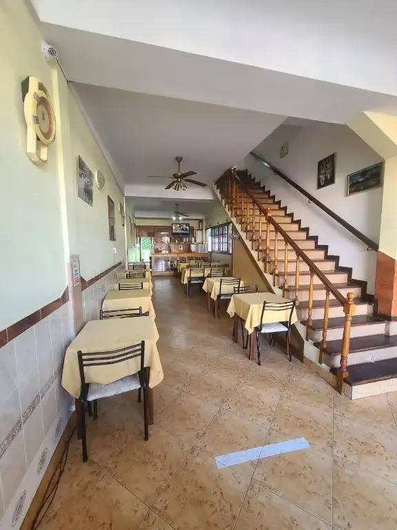 Hotel Dos Reyes
