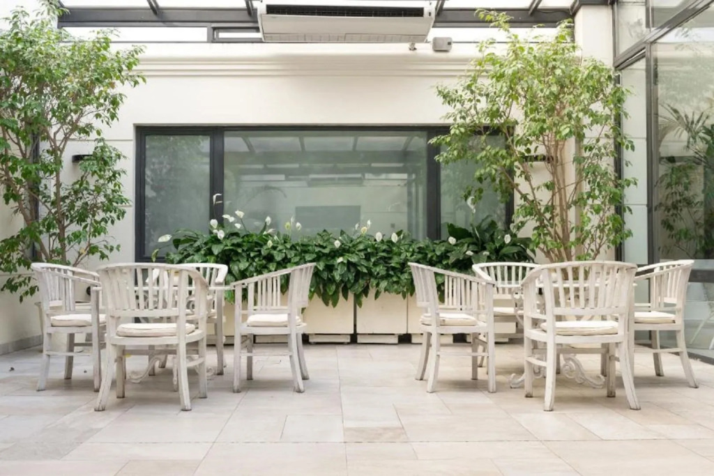 Loi Suites Recoleta Hotel