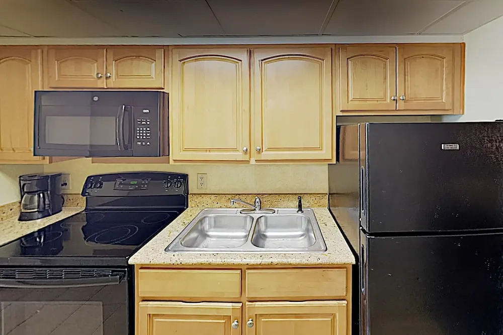 New Listing! Coastal Escape W/ Pools & Hot Tubs 1 Bedroom Apts