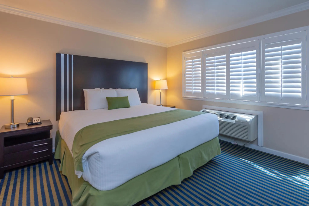 Ocean Pacific Lodge