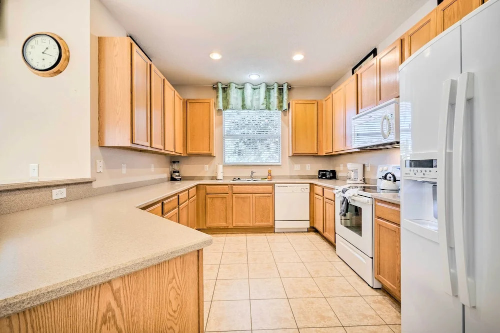 Kissimmee Getaway ~ 4 Mi to Walt Disney World