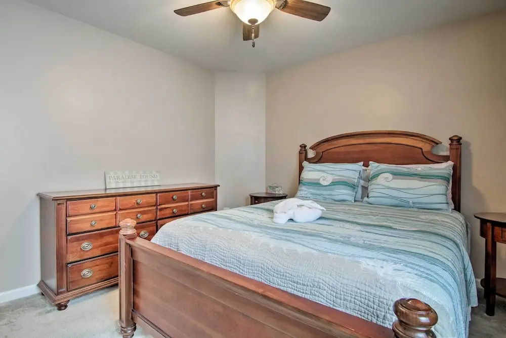 Great for Groups: Bayside Resort Home w/ Patio