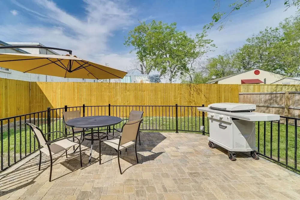 Sunny San Antonio Home Near Downtown: Pets Welcome