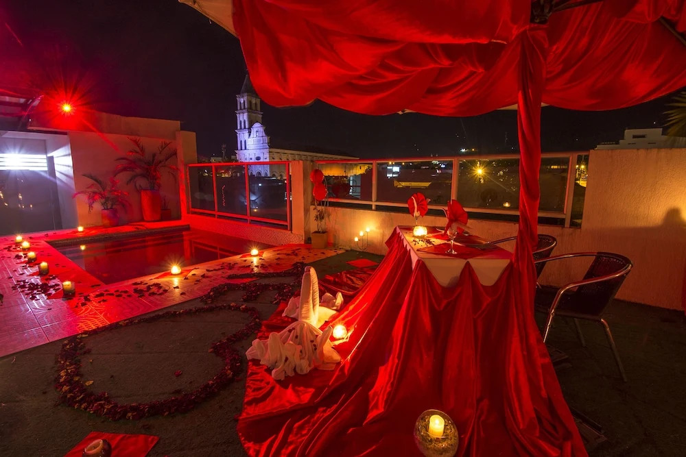 Casablanca Hotel, RestoBar, Catering, Eventos & Turismo en Garzón