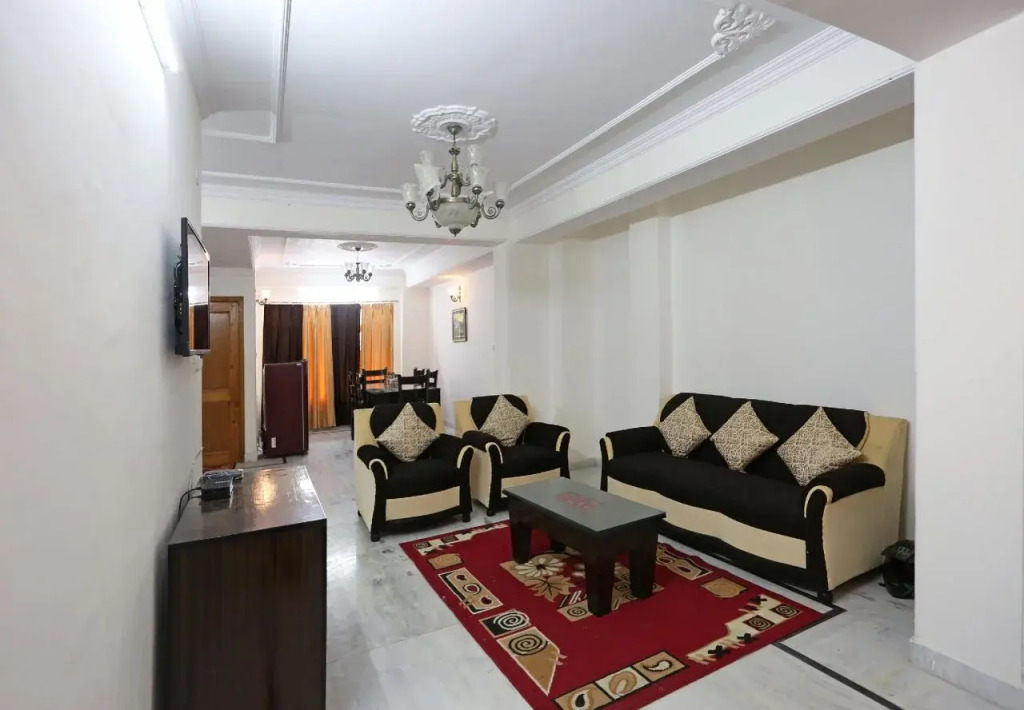 Pinewood Valley by OYO Rooms