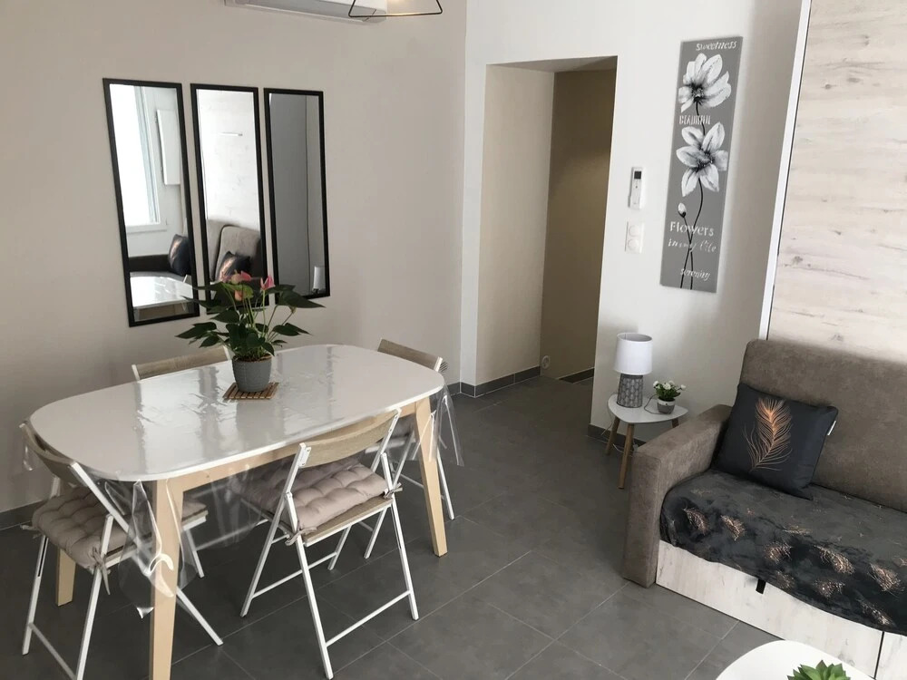 Bel appartement 2 chambres au calme centre Arenes