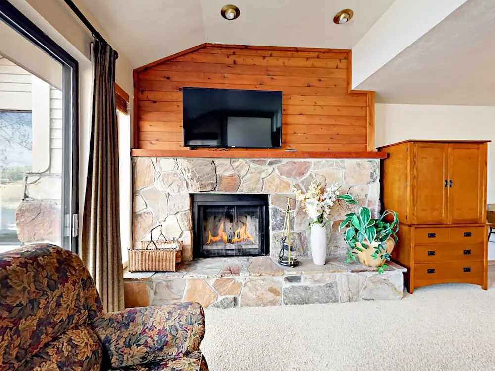 2441 Gilt Edge Circle Townhouse