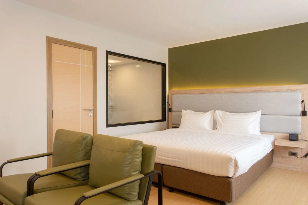 Prime Square Hotel