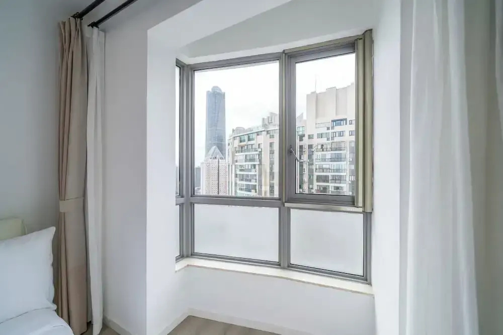Tyms Spacious 3BR 2BA APT  Laishi Di