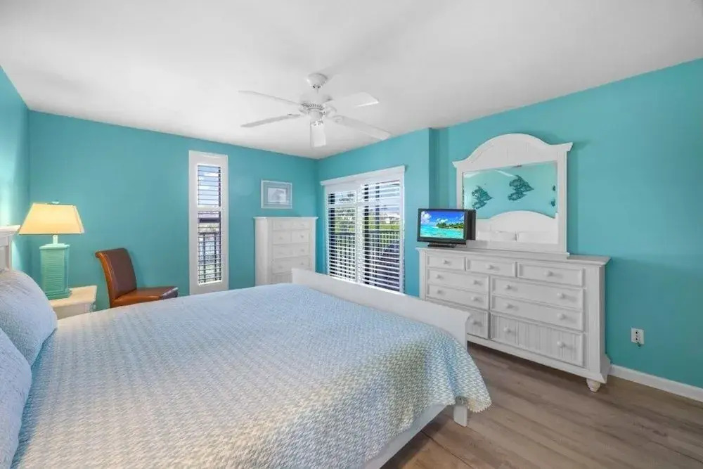 Sandpebble 3f 2 Bedroom Condo