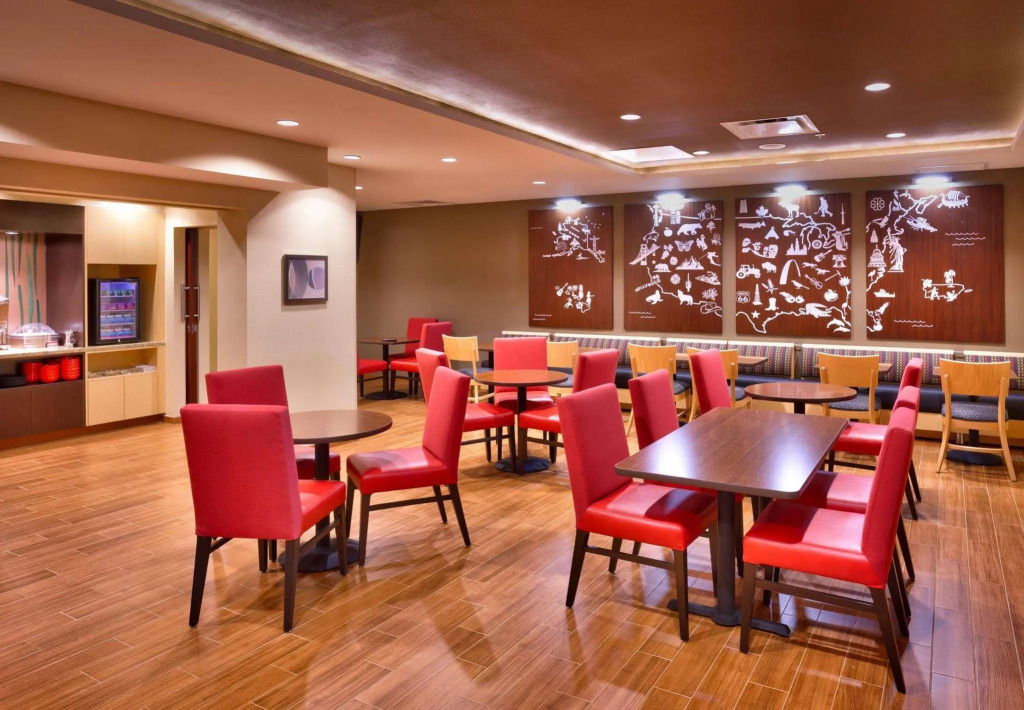 TownePlace Suites by Marriott Dickinson