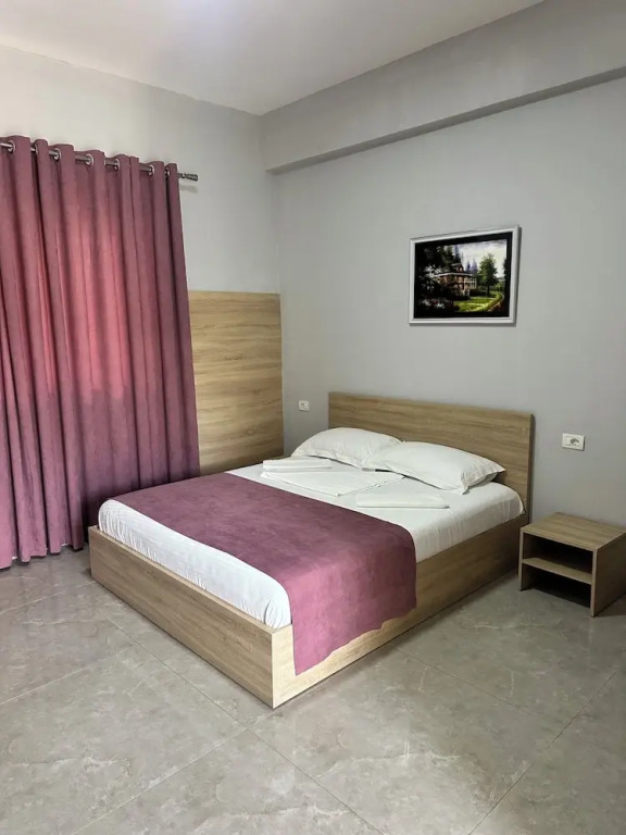 Sweet Hotel