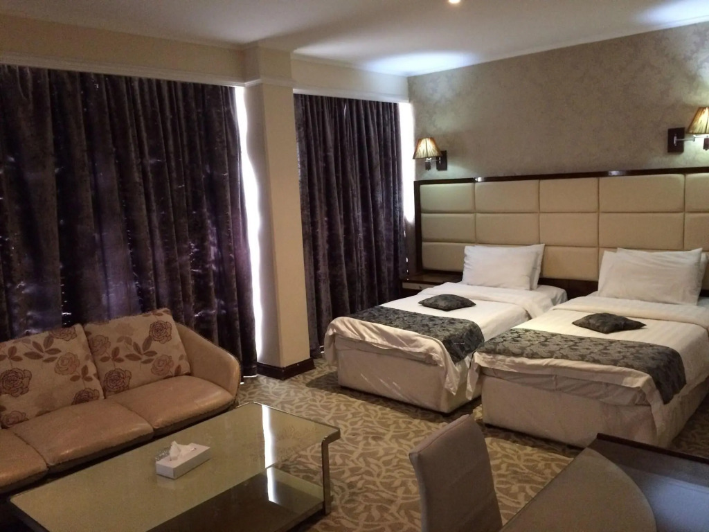Imperial Suites Hotel