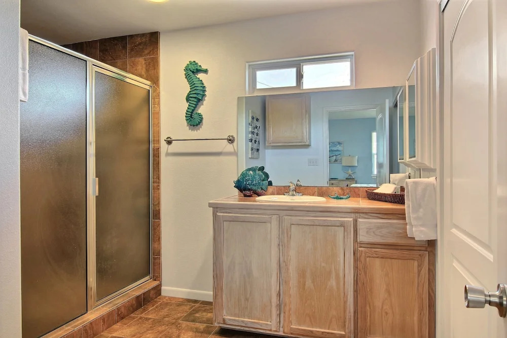 Salty Dawg Shores 2 Bedrooms 2 Bathrooms Home