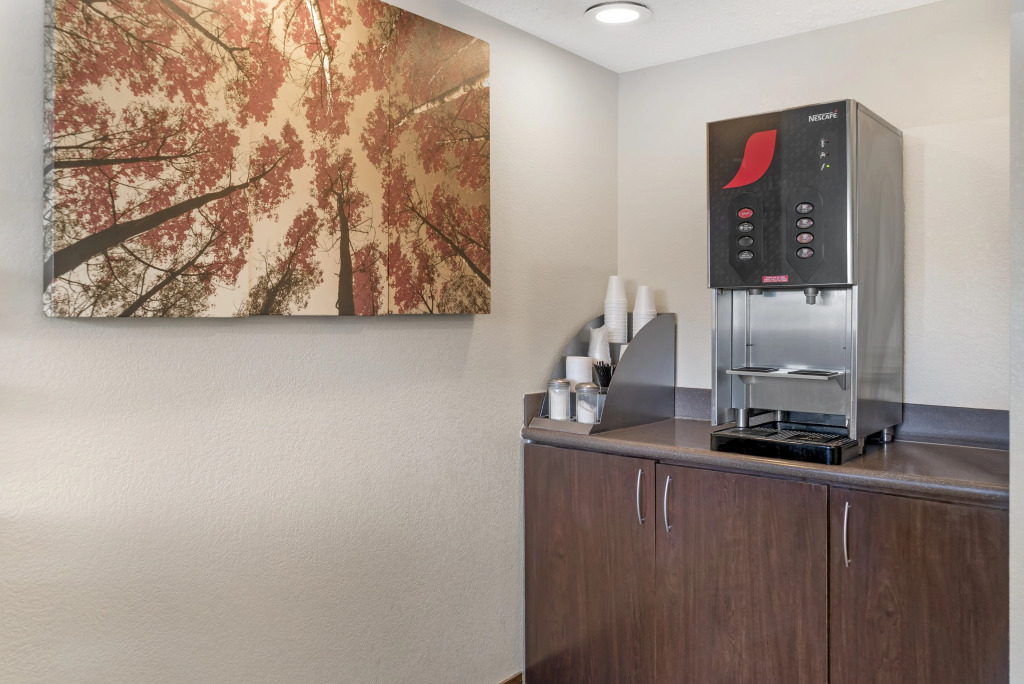 Red Roof Inn Detroit-Rochester Hills/ Auburn Hills