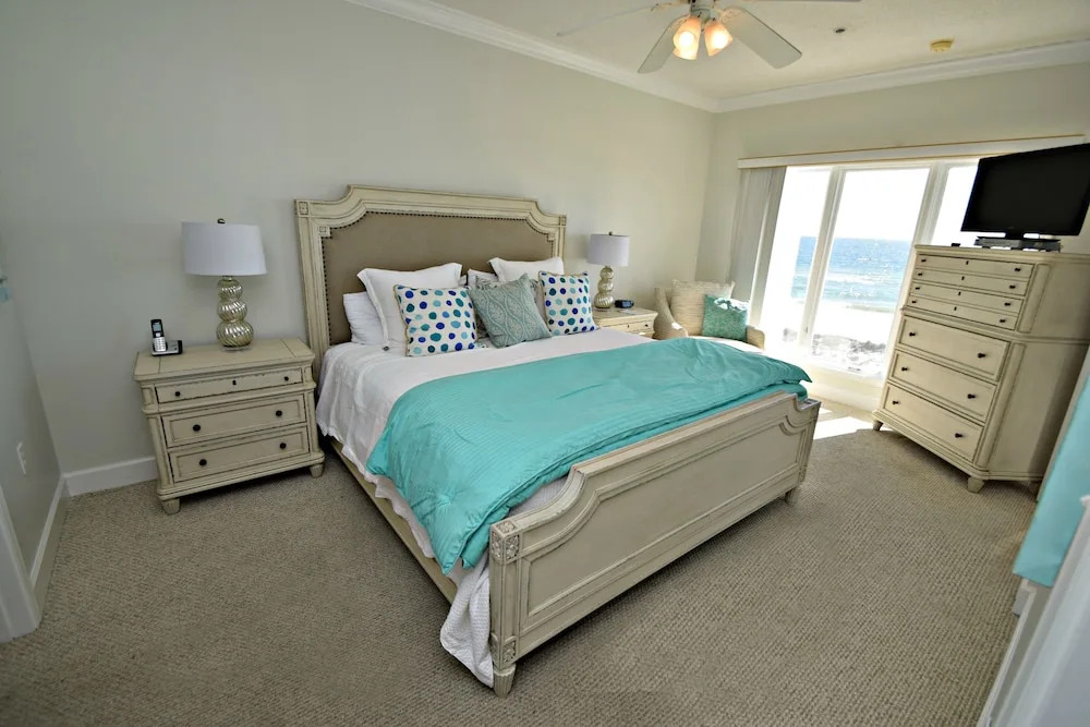 Dolphin Key 2C by RedAwning