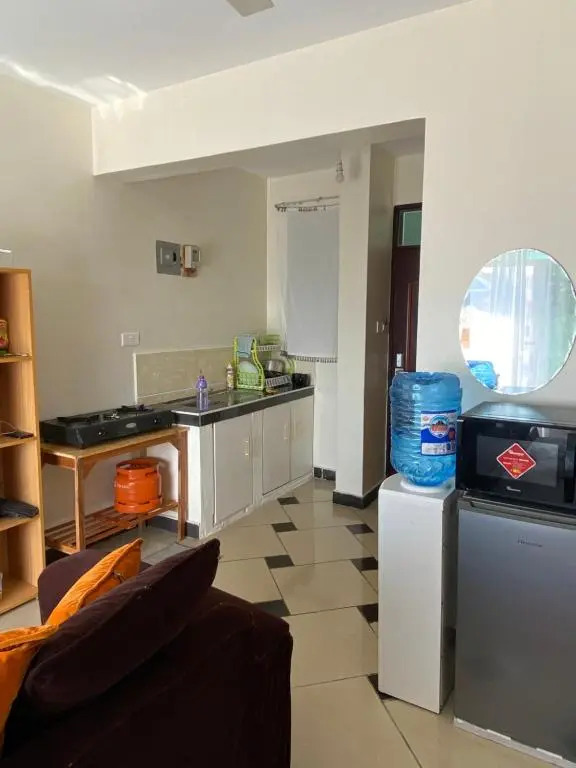 Peron Studio Apartment