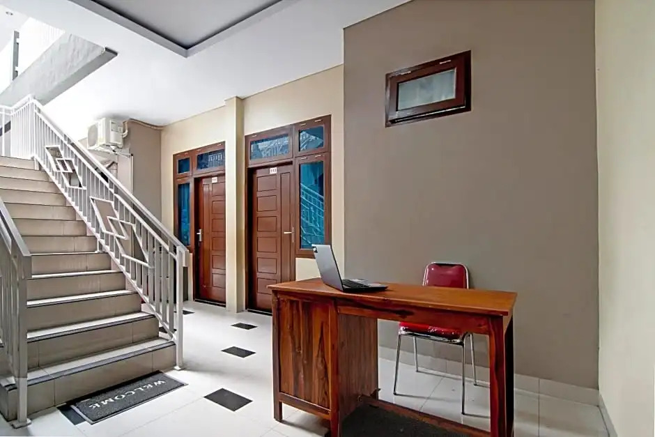 OYO 91066 Wisma Cemara