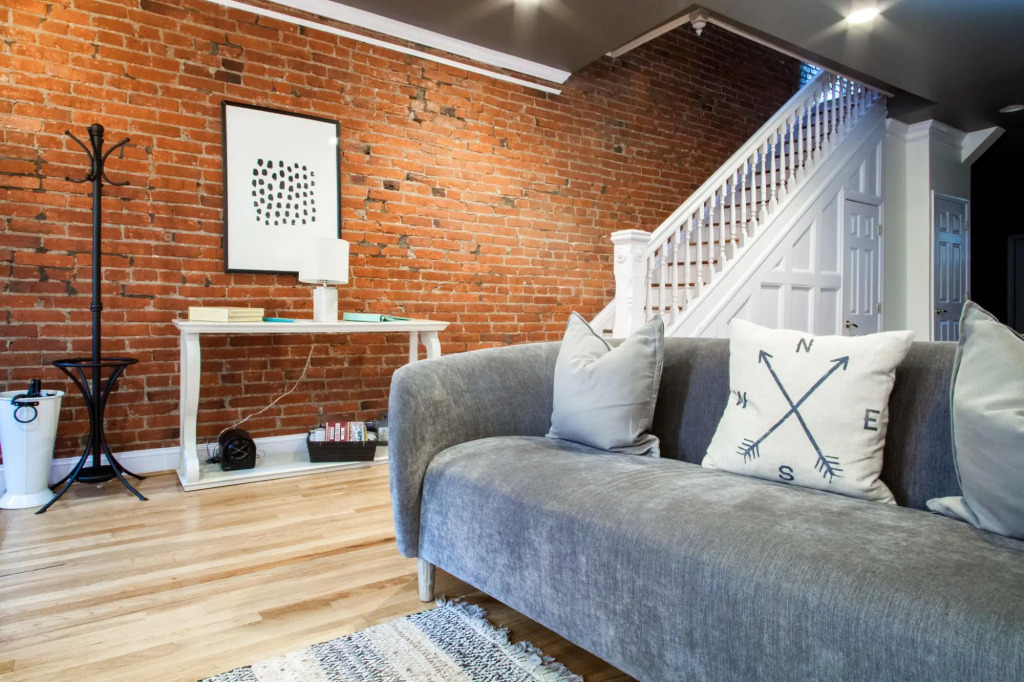✦ Entire Home Near U St ✦ 2 Units // Free Parking