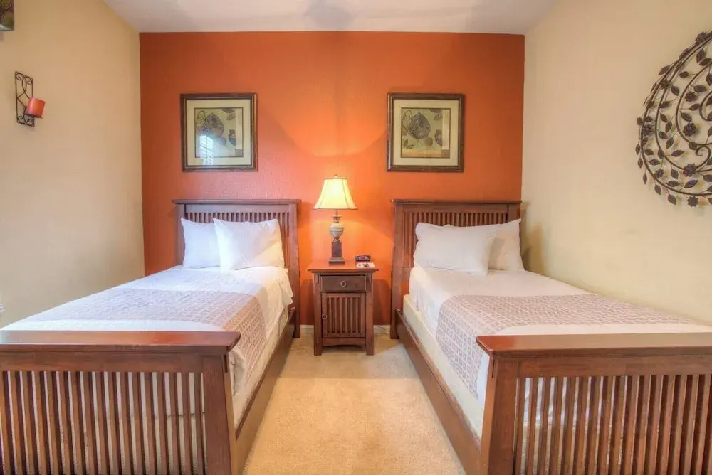 Stylish Condo at Vista Cay Resort Minutes to WDW