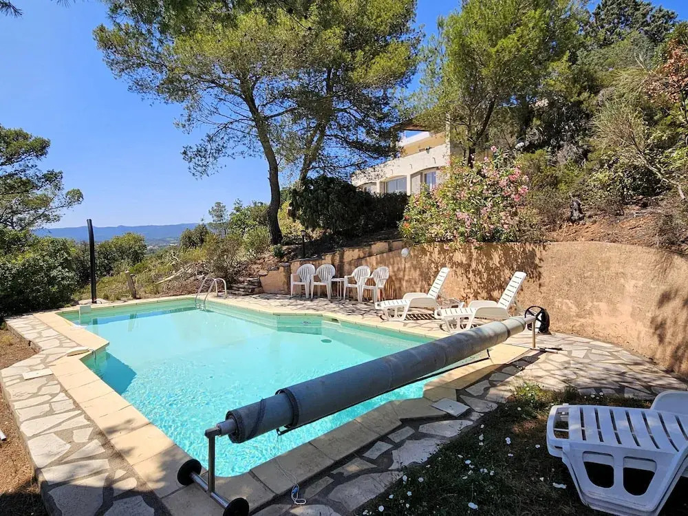 Inviting Holiday Home in Pierrerue