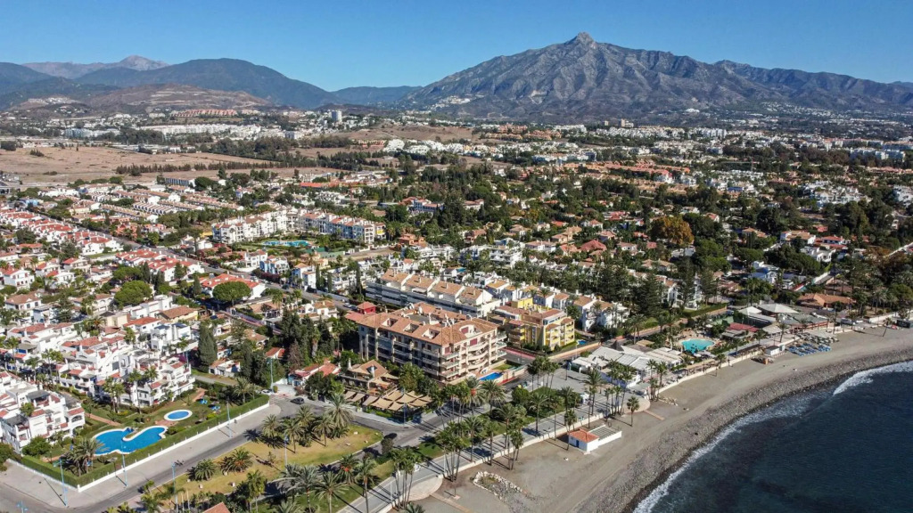 Penthouse close to the beach