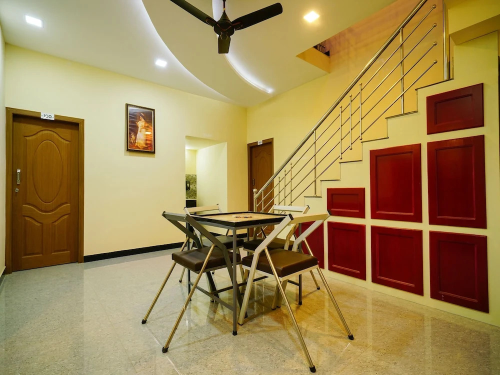 OYO 16630 Home Cocoa Tree Residency