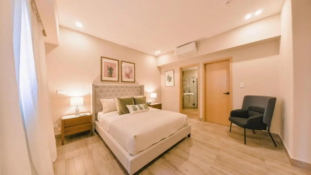 Fully Serviced Apartment at Regatta Living - 9F