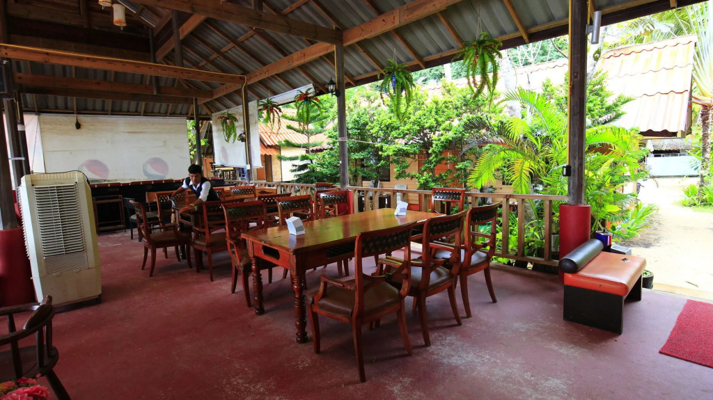White Sand Beach Resort
