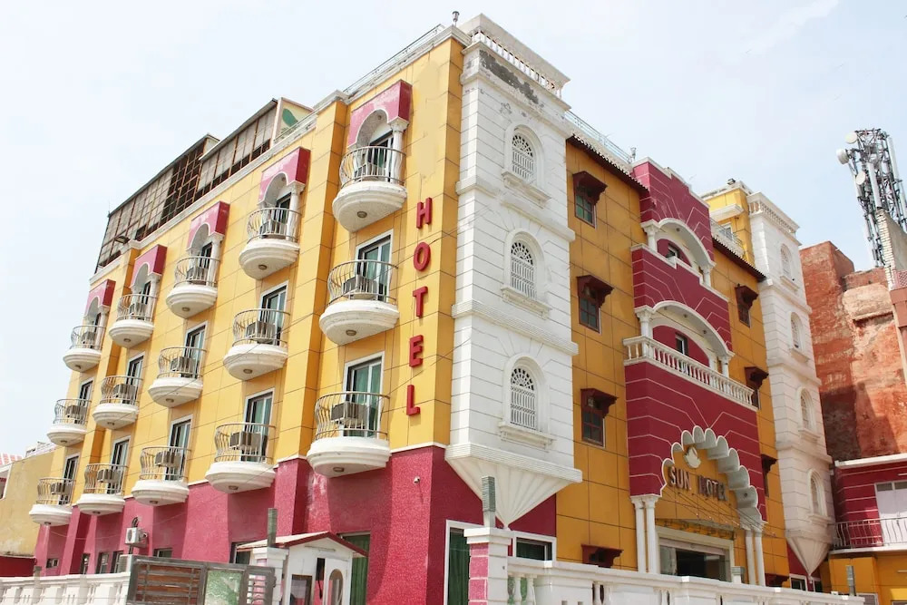 OYO 1835 Sun Hotel Agra