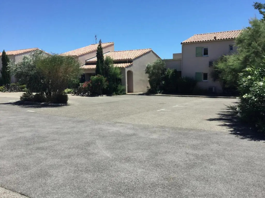 Gîte Climatisé 2 À 4 Personnes, Dans Résidence Vacances Avec Piscine Chauffée, À Mouriès Au Coeur du Parc Naturel Régional Des Alpilles, Ls1-294 Oucean