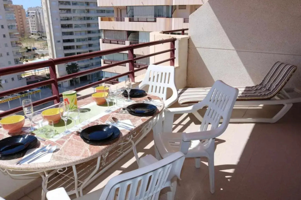 29A Zafiro 2 dormitorios garaje y wifi 1ª línea de playa
