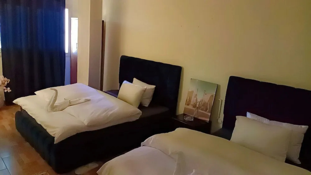 Kemet Pyramids View Hotel